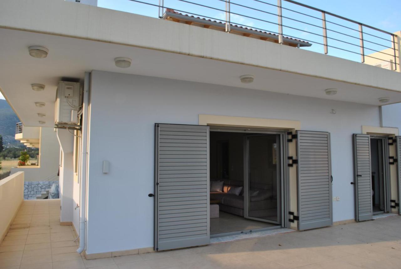 Artemis - Marina Apartments Evia エクステリア 写真